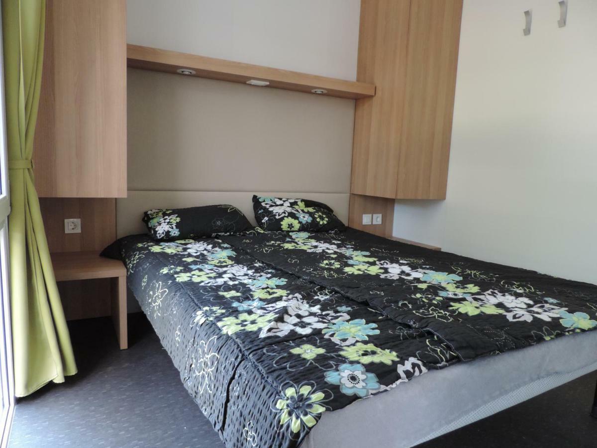 Victoria Mobilhome Camping Dole-Zivogosce Blato  Eksteriør billede